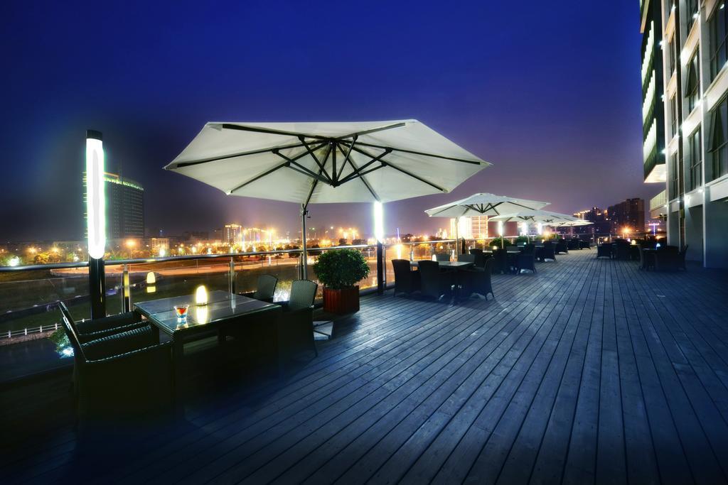 Vienna International Hotel Suzhou University Town Exteriör bild